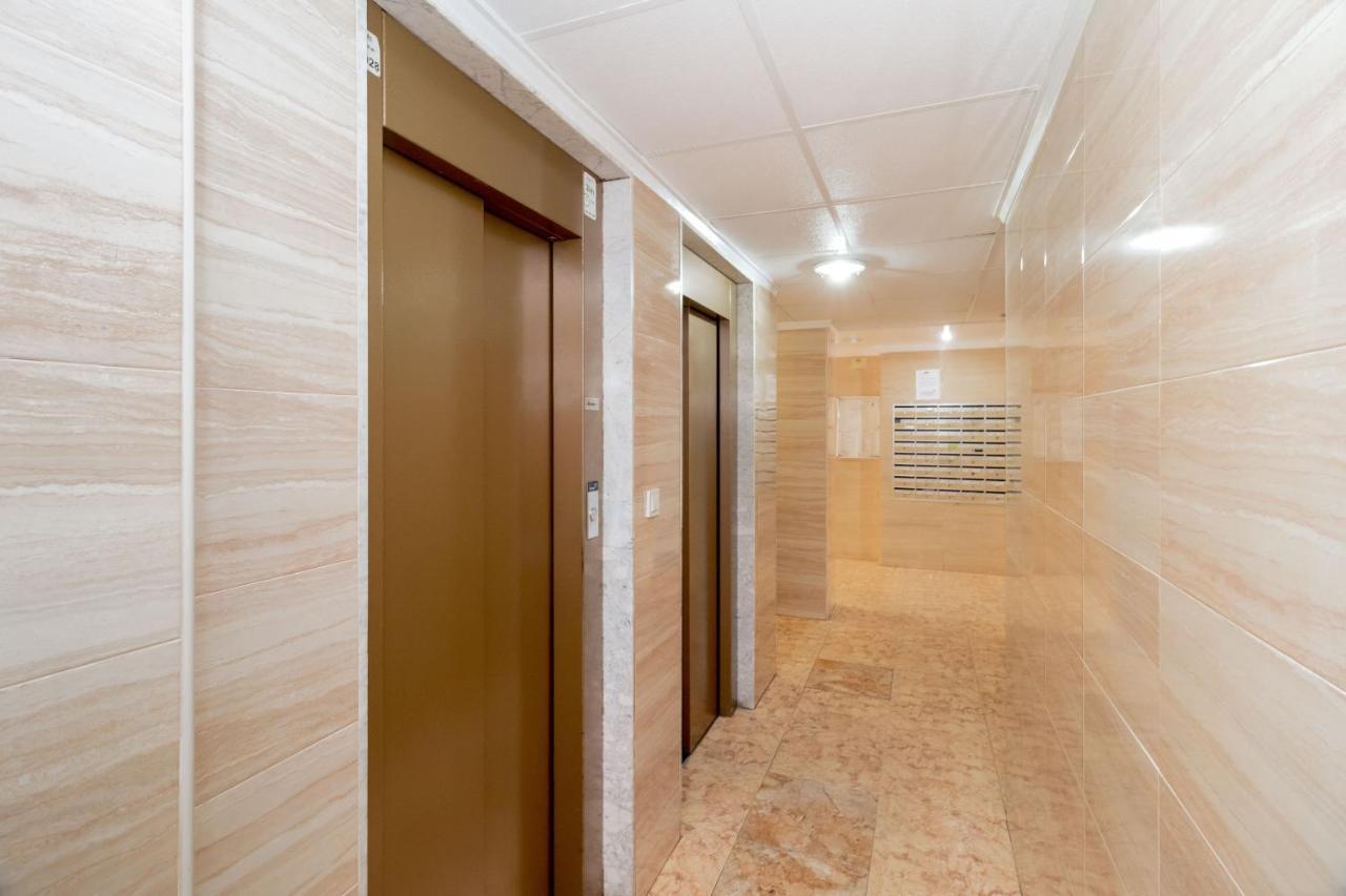 Апартаменты Piso En El Centro Торевьиа Экстерьер фото